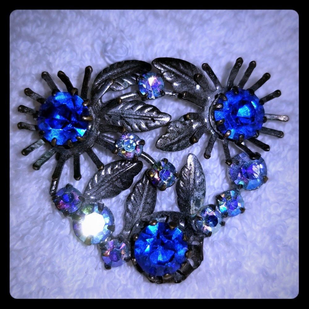 Beautiful Vintage Brooch Made in Austria